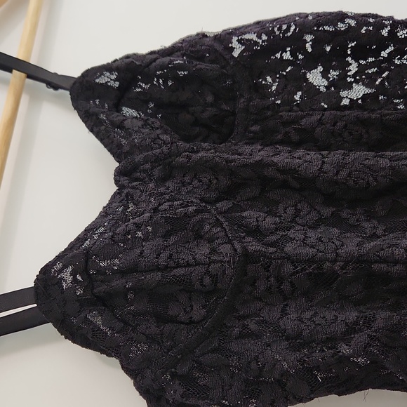 Sexy one piece lingerie - Picture 3 of 5